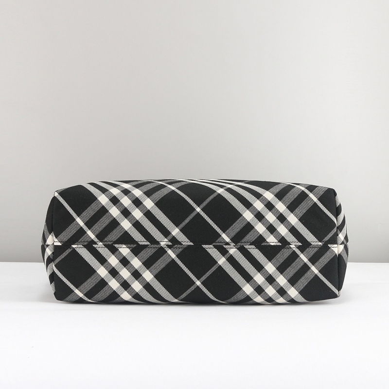 Bv*b*rry shopping bags